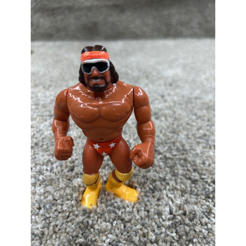 Vintage 1990 Hasbro WWF Macho Man Randy Savage Series 2 Action Figure